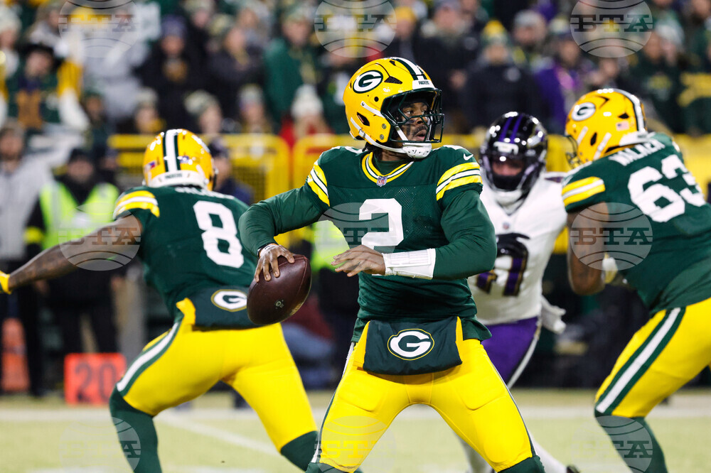 Ravens Packers Football