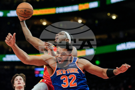 Knicks Hawks Basketball