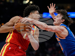 Knicks Hawks Basketball