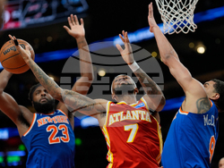 Knicks Hawks Basketball