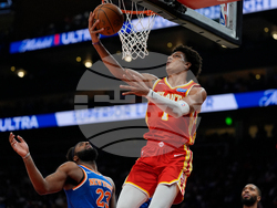 Knicks Hawks Basketball