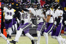 Ravens Packers Football