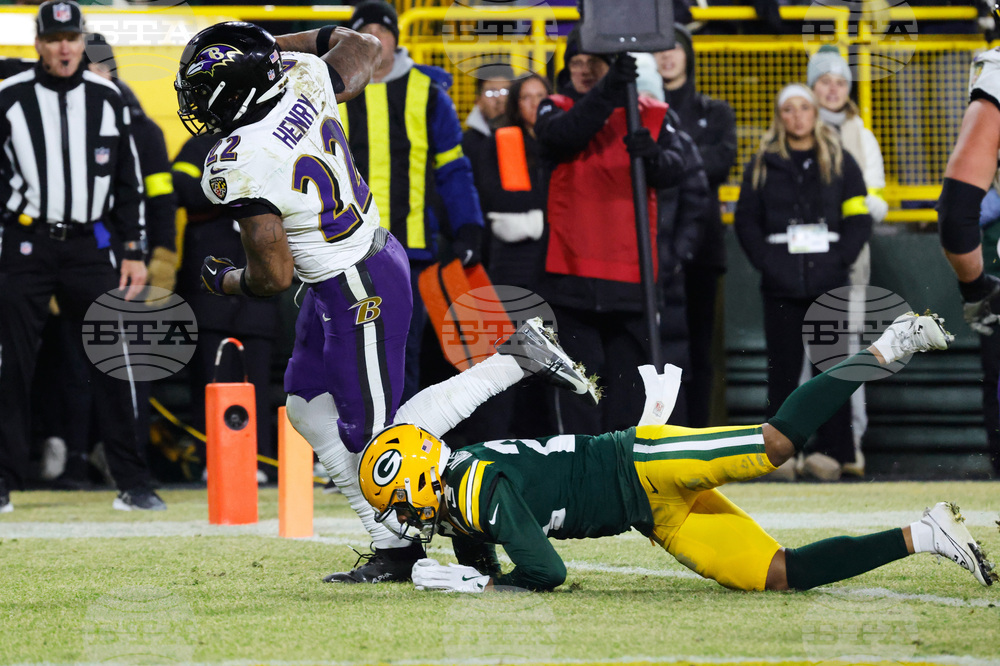 Ravens Packers Football