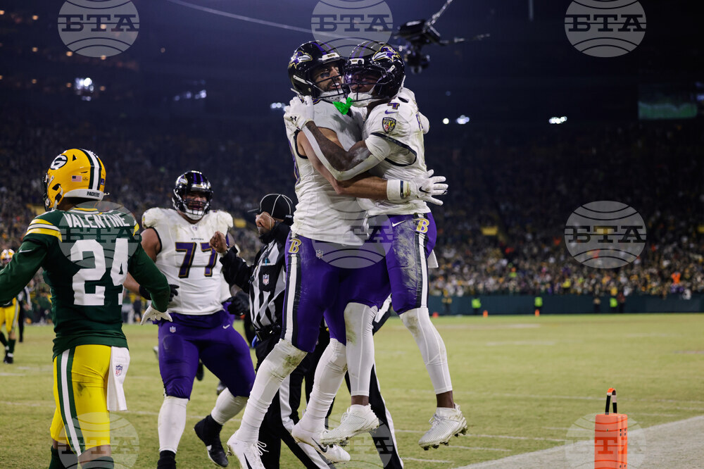 Ravens Packers Football