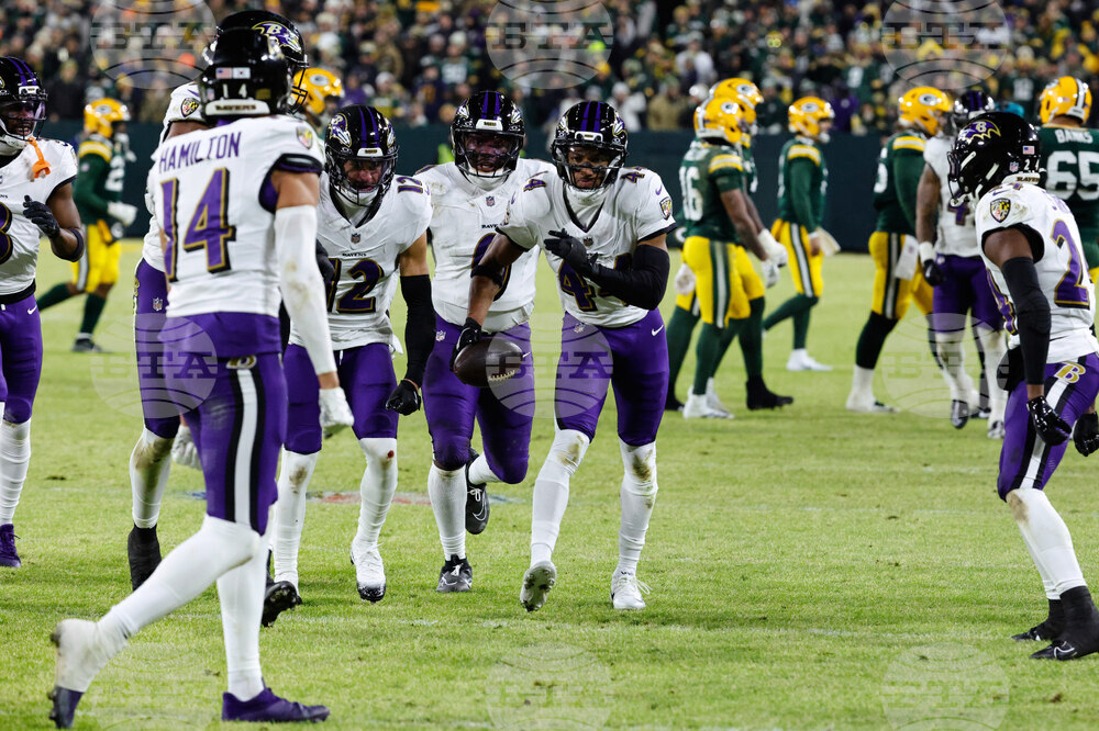 Ravens Packers Football