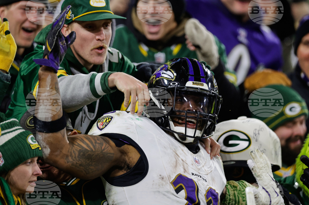 Ravens Packers Football