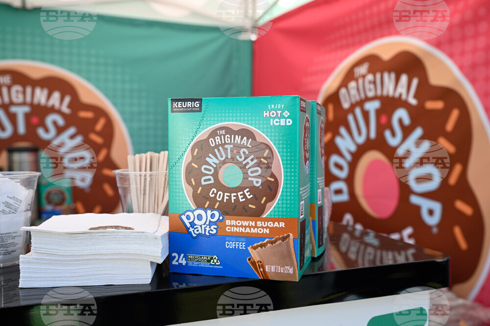 The Original Donut Shop x Pop-Tarts Bowl