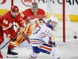 Oilers Flames Hockey