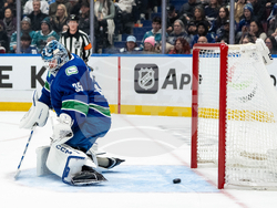 Sharks Canucks Hockey