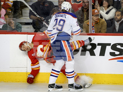 Oilers Flames Hockey