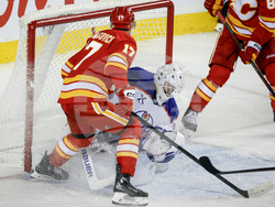 Oilers Flames Hockey