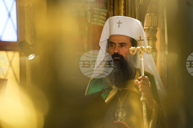 Като приемници на нашите предци сме длъжни да се стремим да опазваме мира, към който Господ ни е призовал, каза патриарх Даниил 