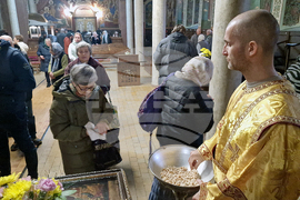 Търговище - храм „Св. Успение Богородично“ - неделна служба и проповед