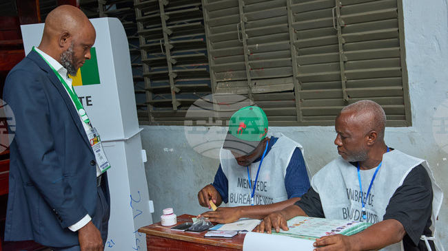 Гвинея гласува за нов президент в първите избори след военния преврат от 2021 година