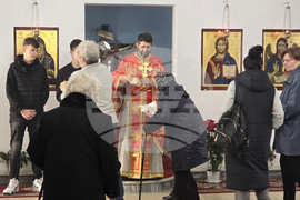 Гърция - Атина - българска църква - литургия