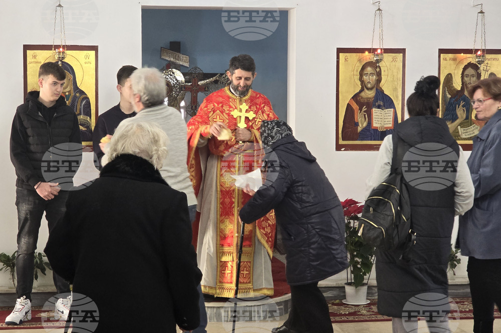 Гърция - Атина - българска църква - литургия