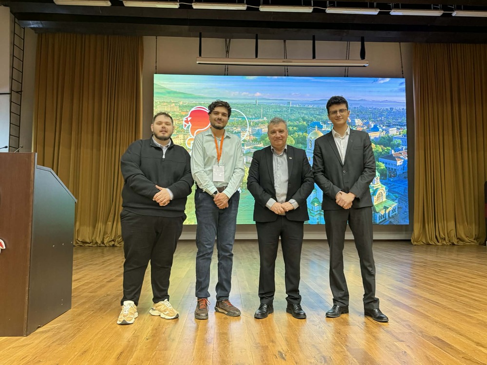 Ректорът откри Световното по дебати в УНСС