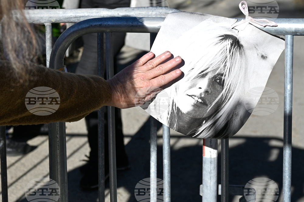 Сен Тропе се готви за погребението на Брижит Бардо