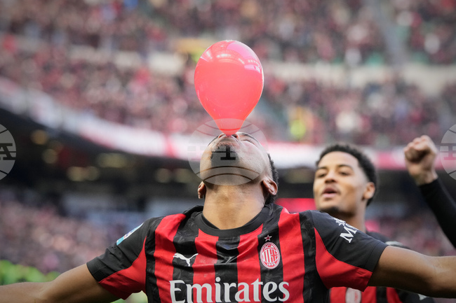 Фенербахче е готов да предложи на Милан 35 милиона евро за Нкунку