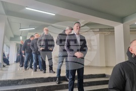 Косово - парламентарни избори - официални лица - гласуване