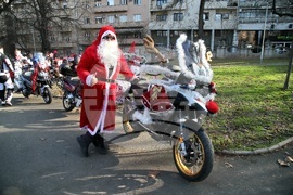 Сърбия - Белград - протестиращи - благотворителен базар