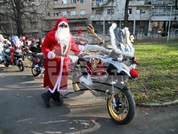 Сърбия - Белград - протестиращи - благотворителен базар