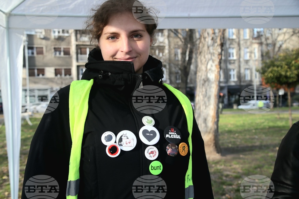 Сърбия - Белград - протестиращи - благотворителен базар