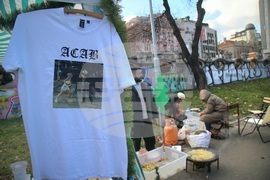 Сърбия - Белград - протестиращи - благотворителен базар