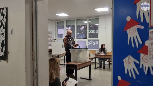 Парламентарни избори в Косово: Изборният ден протича спокойно, към 14 ч. местно време са гласували над 18 процента от имащите право на глас