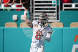Buccaneers Dolphins Football