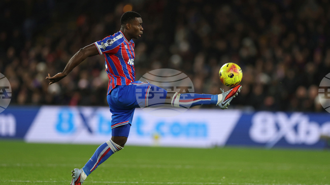 Манчестър Сити иска да купи Марк Гехи през януари