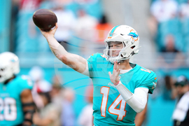 Buccaneers Dolphins Football