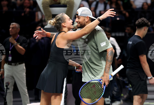 Ник Кирьос надигра Арина Сабаленка в демонстративен тенис мач, наречен "Битката на половете"
