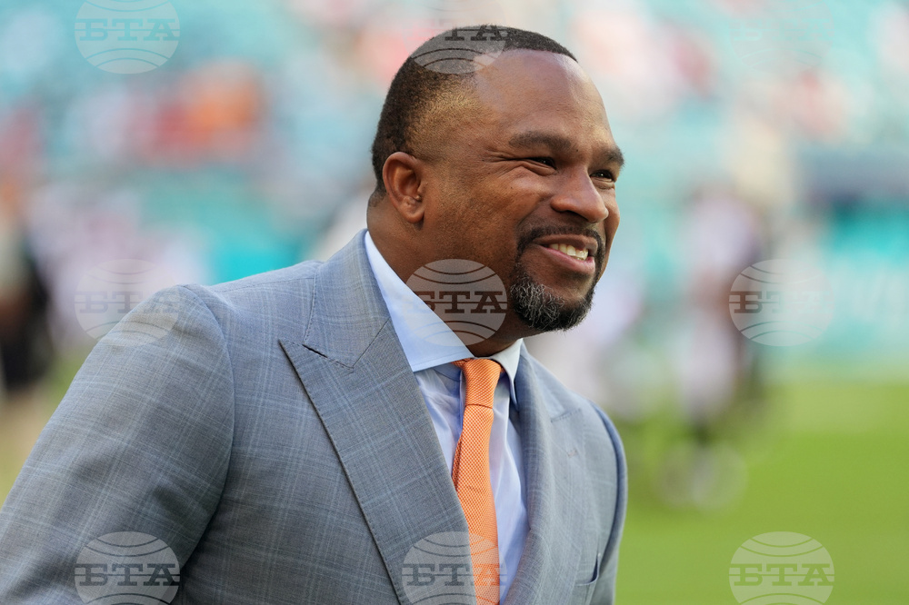 Buccaneers Dolphins Football