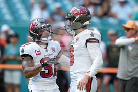 Buccaneers Dolphins Football