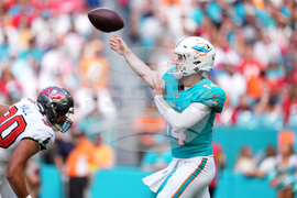 Buccaneers Dolphins Football
