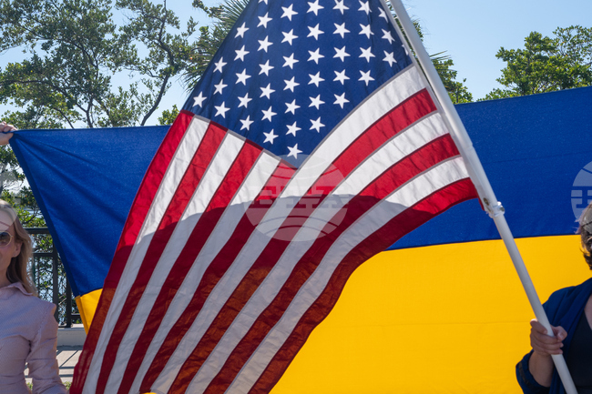 Украинска делегация пристигна в Маями за двустранни преговори за Украйна със САЩ