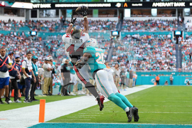 Buccaneers Dolphins Football