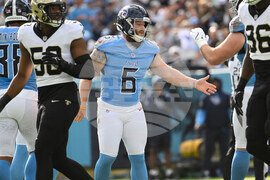 Saints Titans Football