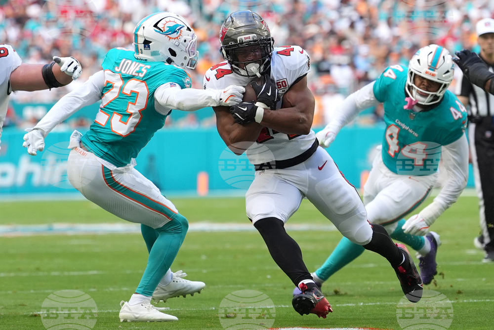 Buccaneers Dolphins Football