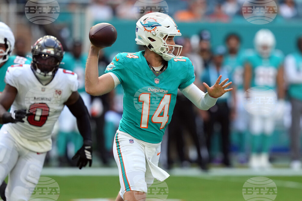 Buccaneers Dolphins Football
