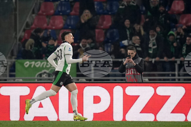 Ювентус обмисля да се намеси в трансферните преговори между Интер и Сасуоло за Тарик Мухаремович