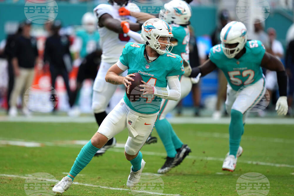 Buccaneers Dolphins Football