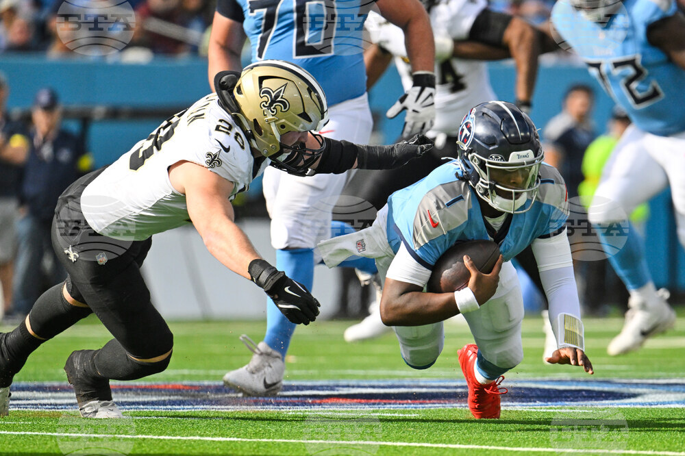 Saints Titans Football