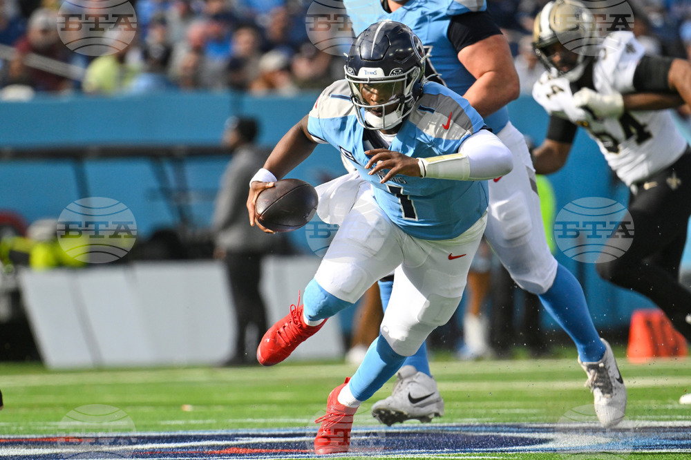 Saints Titans Football