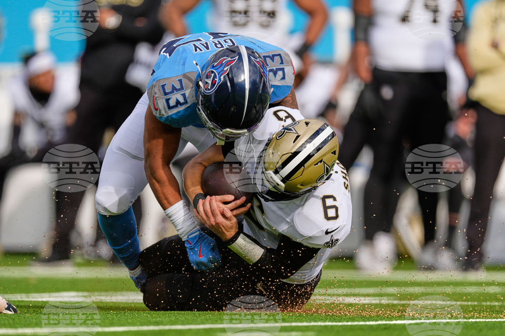 Saints Titans Football