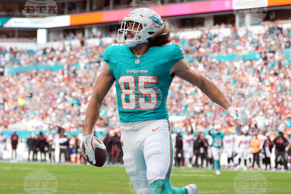 Buccaneers Dolphins Football