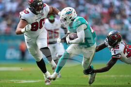 Buccaneers Dolphins Football