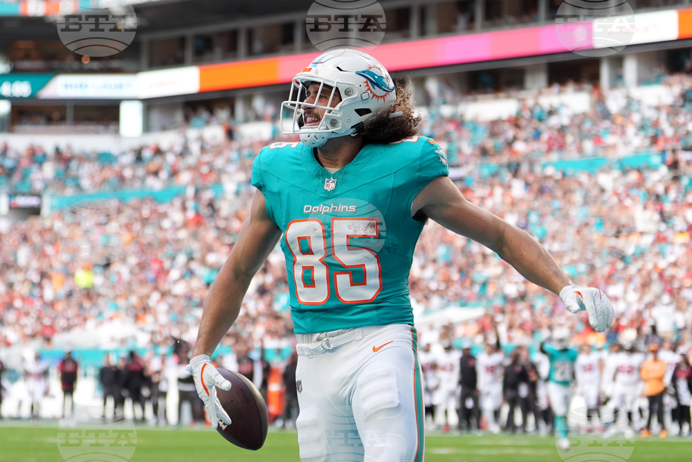 Buccaneers Dolphins Football