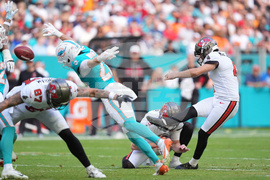 Buccaneers Dolphins Football